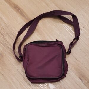 GAP Crossbody Organizer Bag